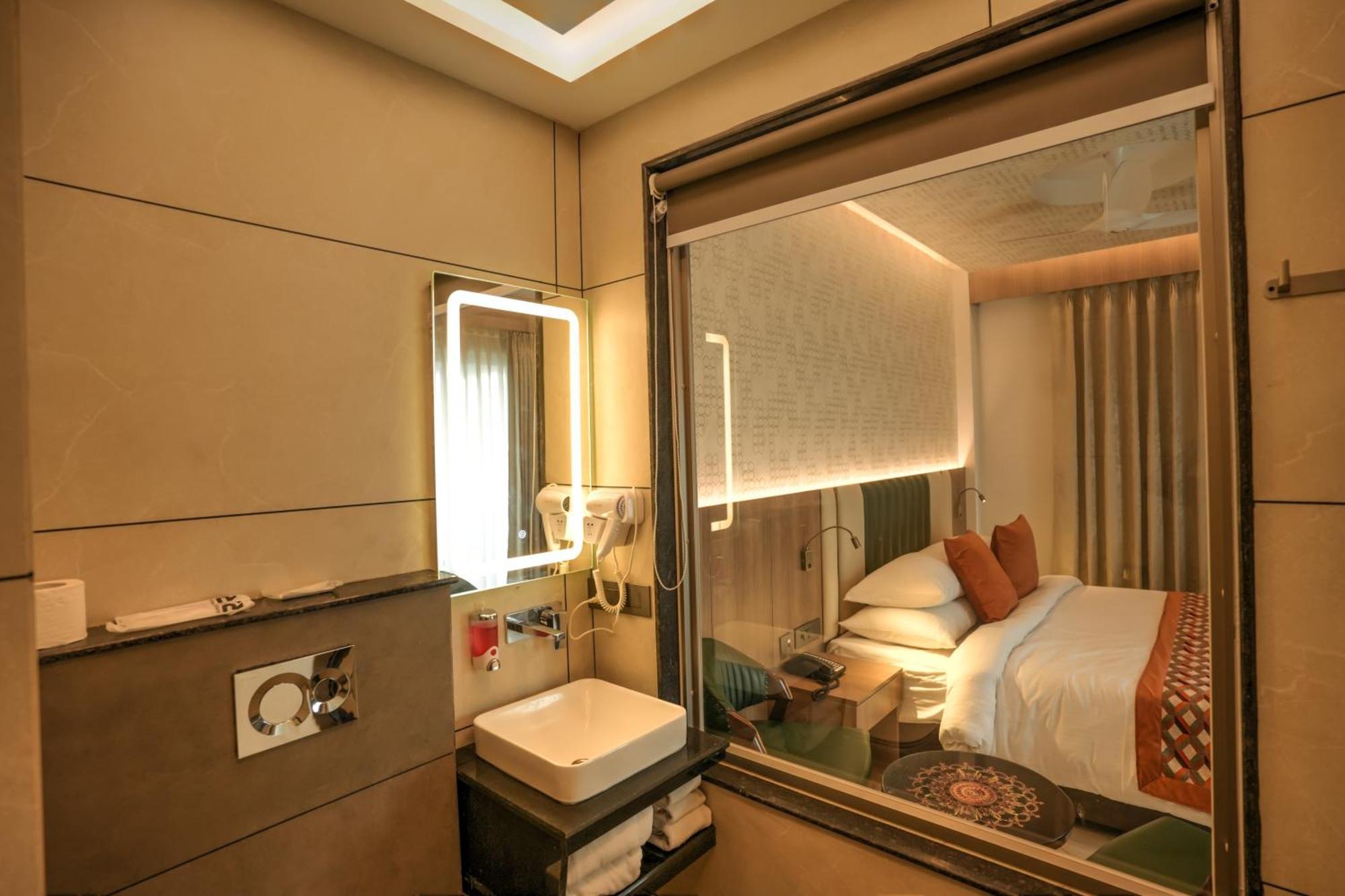 Rj Hotel - Managed By Atithi House Greater Noida Exterior foto